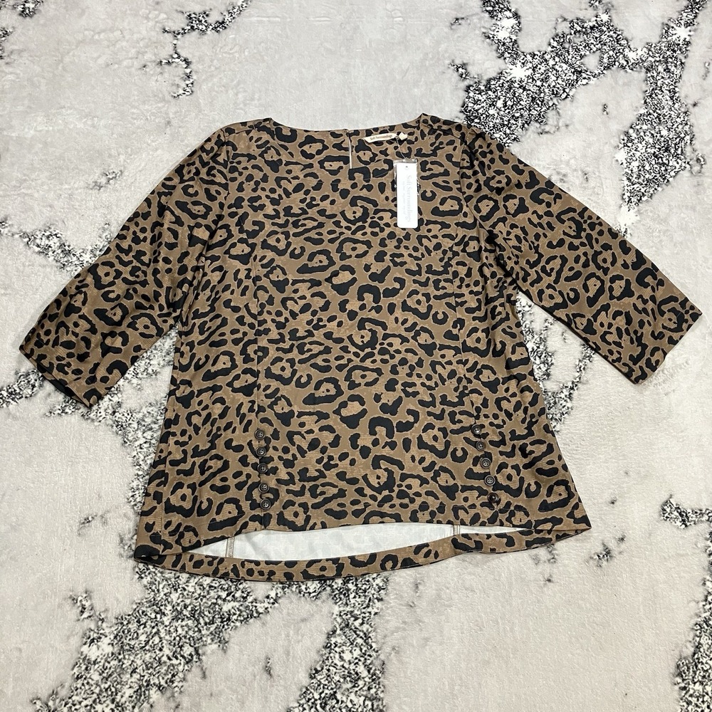 Soft‎ Surroundings Top Leopard Print Womens Size L 3/4 Sleeve Button Detail NWT